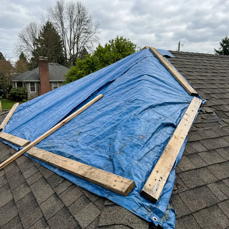 Emergency roof repair response